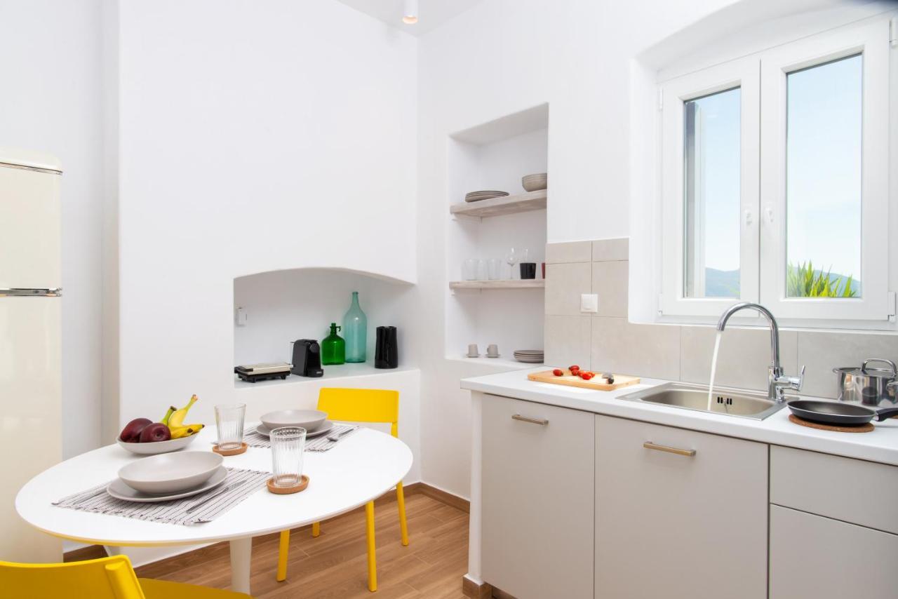 Haroto Suites Trypiti Bagian luar foto