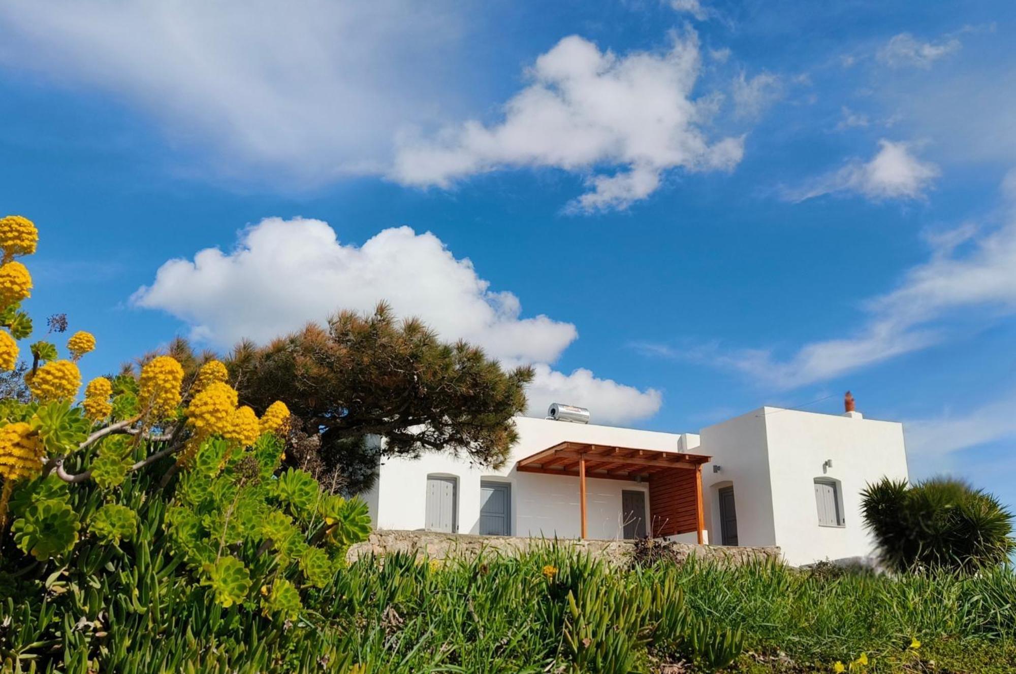 Haroto Suites Trypiti Bagian luar foto